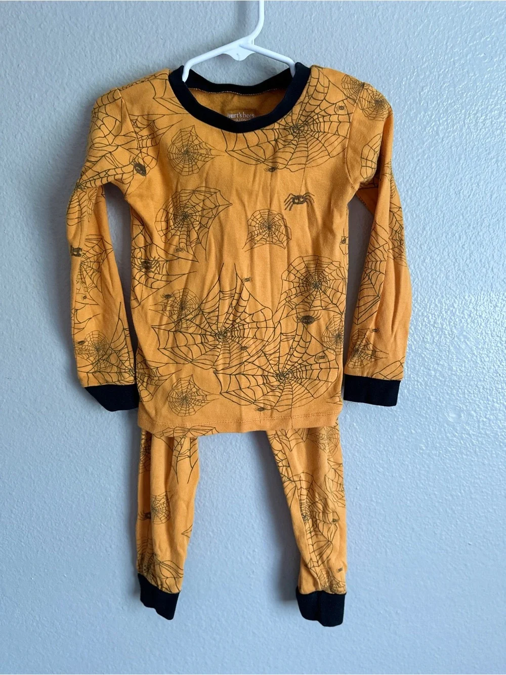 Burt’s Bees Baby size 4T toddler 2 pc 100% cotton Halloween spider pjs